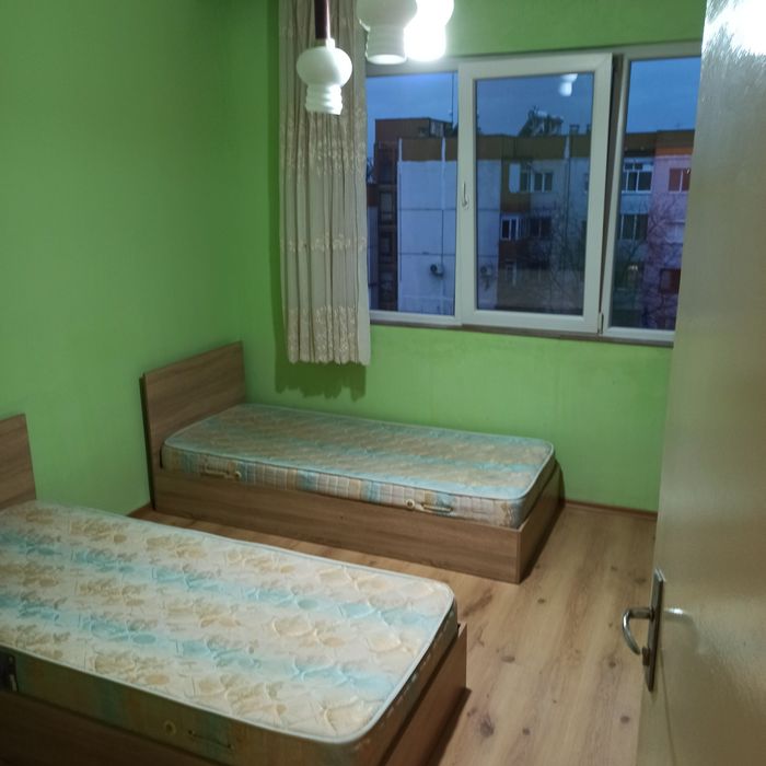 Дава се под наем Тристаен апартамент в Пловдив, Коматевски възел - 92 кв.м за 433.5 € - Снимка #4