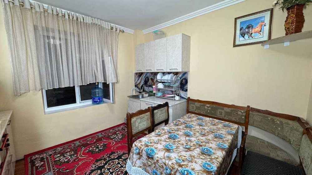 Текстил 11-мактаб 3 қаватда 2 хонали квартира сотилади.ID: 1486