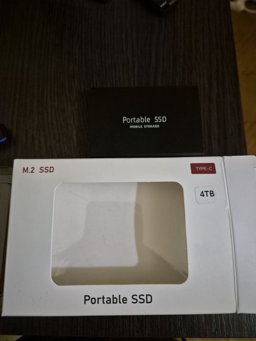 Hard disk extern Portabil SSD 4TB USB 3.0 TYPE-C Negru