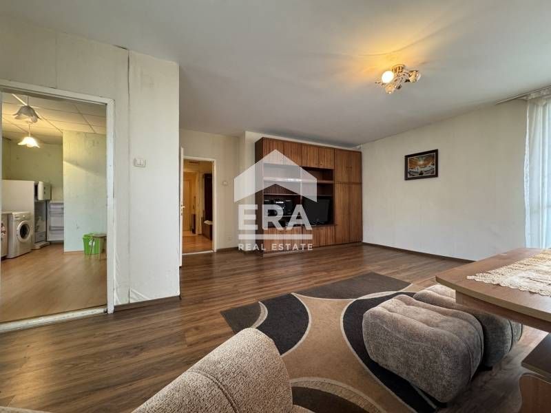 Продава се Тристаен апартамент в Силистра, Митница - 101 кв.м за 659 €/кв.м - Снимка #2