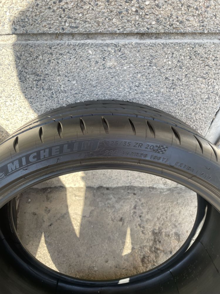 225/35/20 - Michelin Pilot Sport 4S