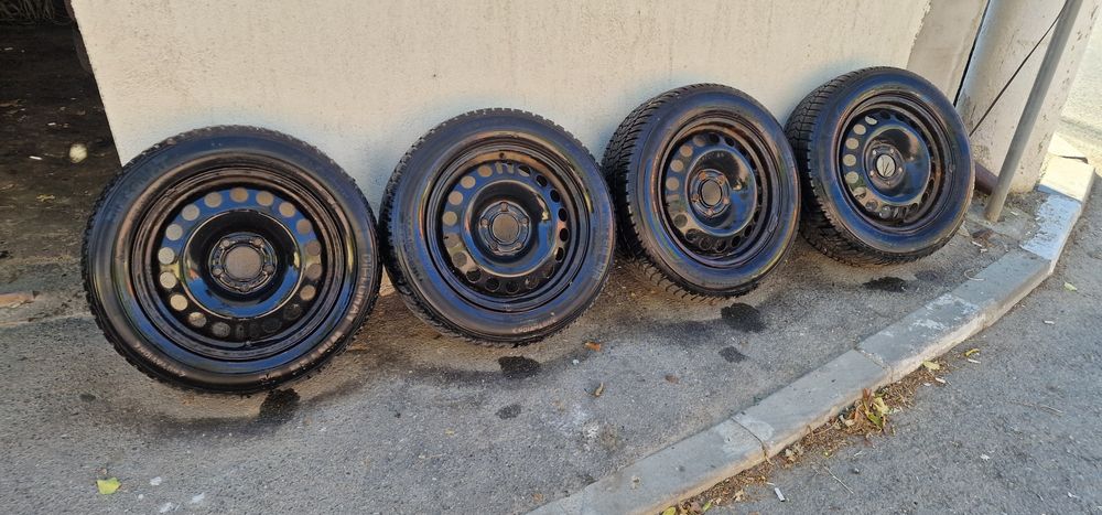 Set 4 Jante GM Opel Cu Cauciucuri de Iarna R16 5x115 Astra J Ampera