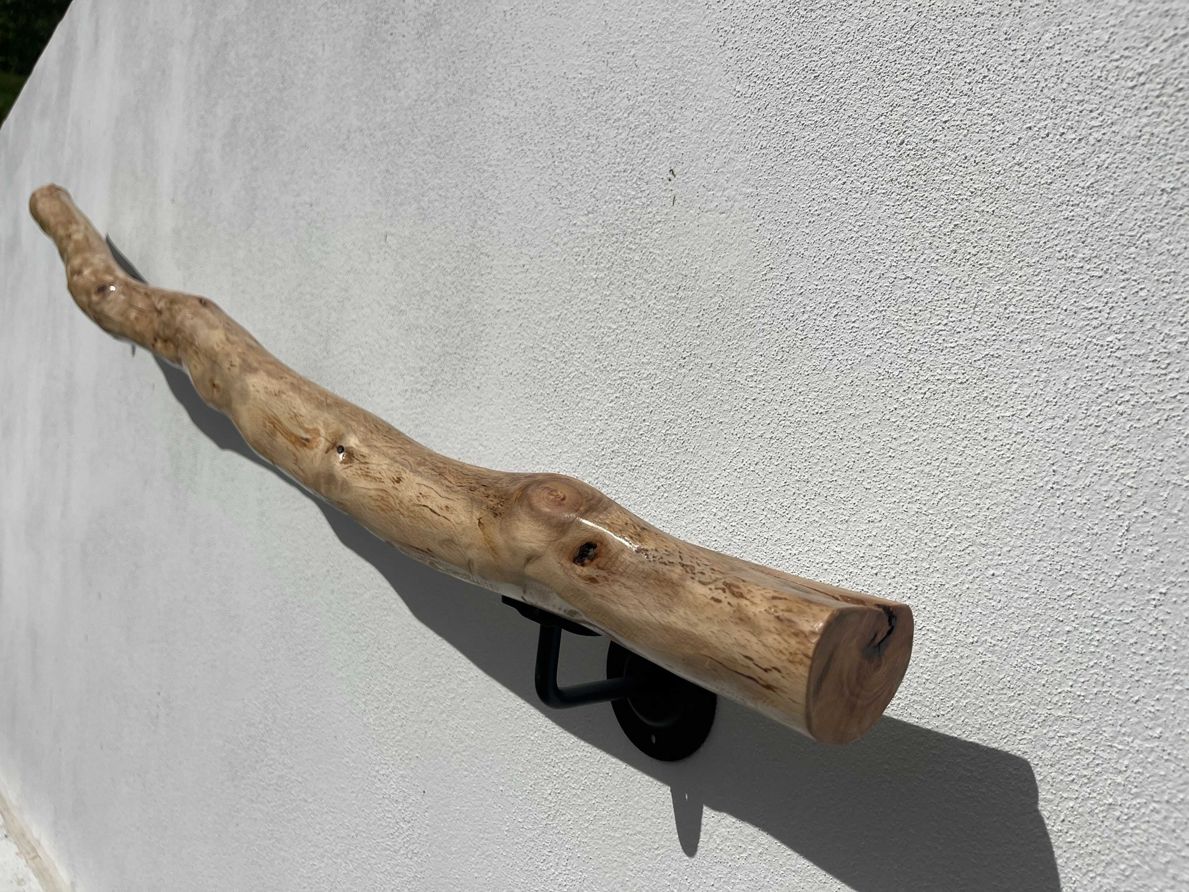 Mana curenta din lemn ( scara  / casa scarii / balustrada / rustic )