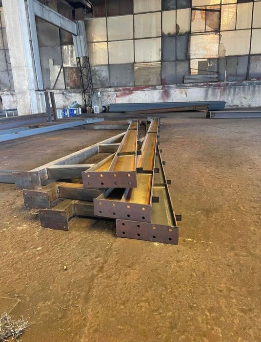 Structurile noastre sunt complecte din profile metalice