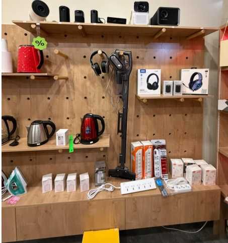 шкафы и полки для офиса