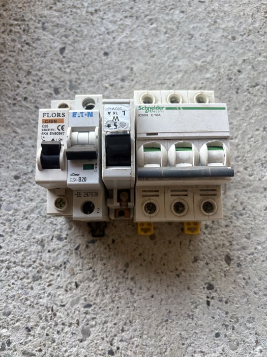 Doze, intrerupatoare pentru prize