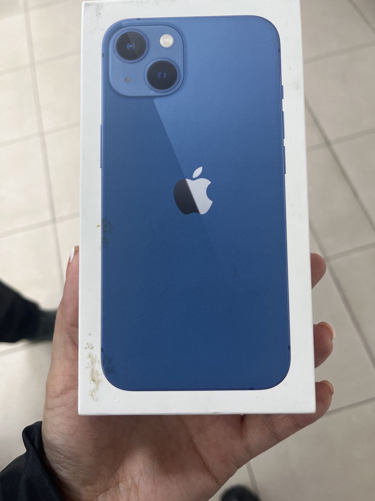 Айфон 13 цвет синий память 128 зарядка оригинал коробка все есть