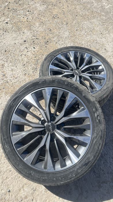 KIA K8 ге диски сатылады балонымен  4 шт
