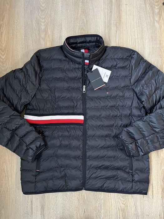 Tommy Hilfiger мъжко яке с пера ново с етикет