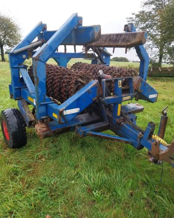 Tavalug 4,5 metri  pe roti