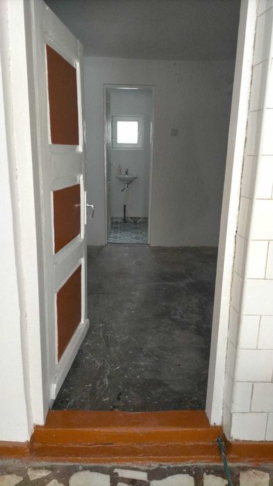 Dragasani - Spațiu comercial de Închiriat – Zonă Cu Trafic Intens!