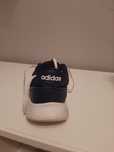 Adidași Adidas în stare perfecta