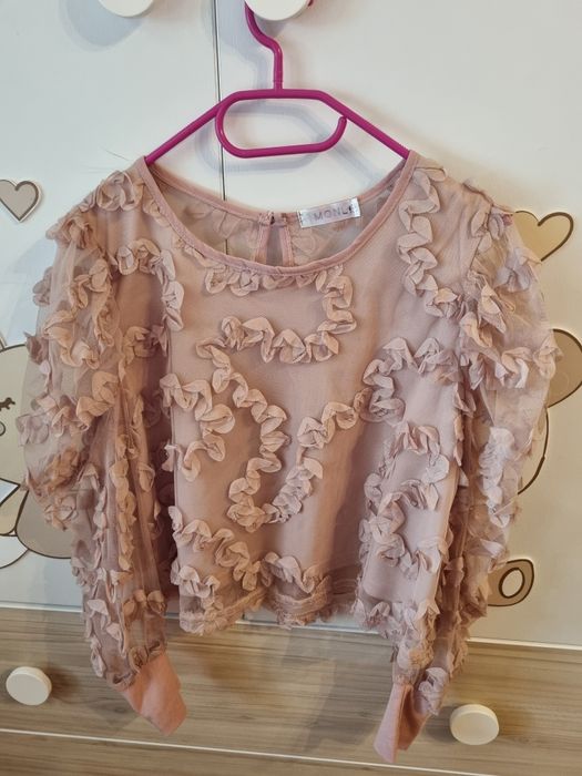 Блузи и роклички