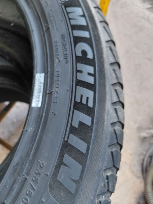 235/50/19" Michelin 1бр.гума дот2022