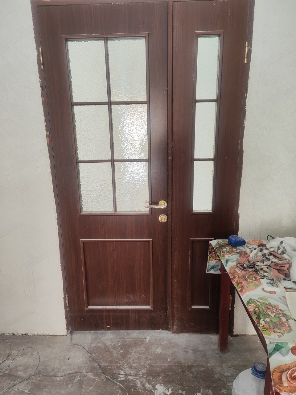 Eshiklar sotiladi