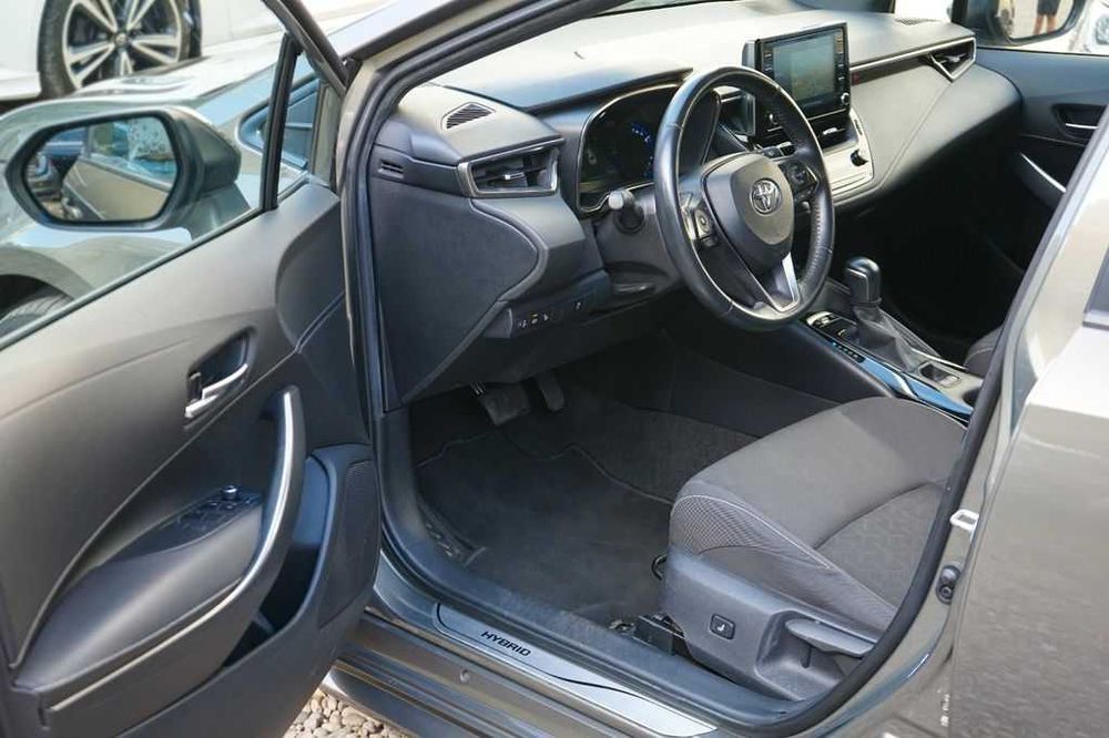 Inchirieri auto Bucuresti - Masina Toyota Corolla de inchiriat