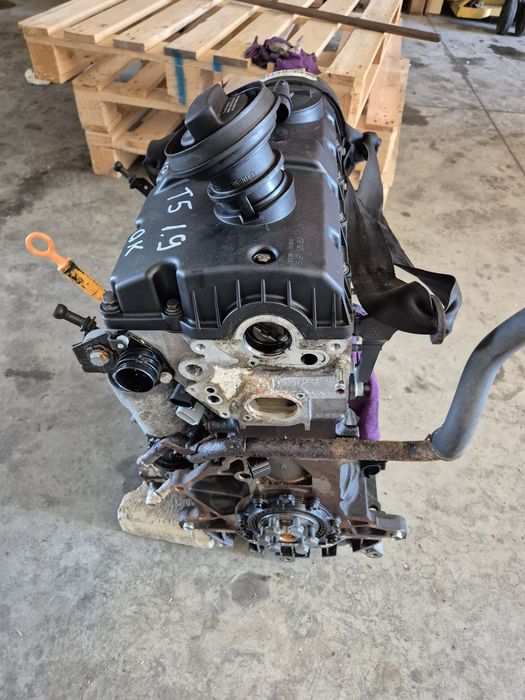 Motor vw transporter t5 1.9 tdi cod motor AXB euro 3 an 2005 cu 277831