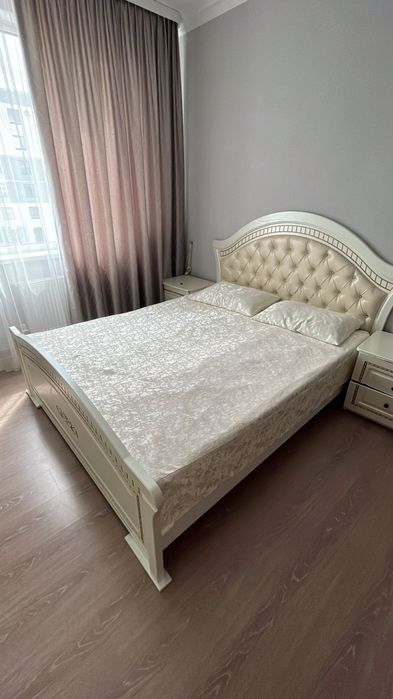 Продам спальный гарнитур