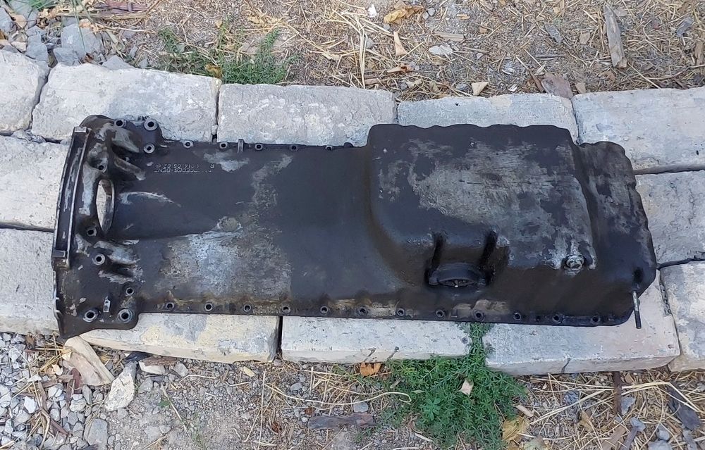 Поддон на мерседес 124 кузов