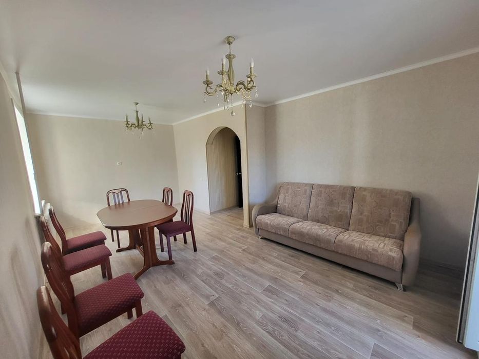 Продам 2 комнатную квартиру р-н 8 школы