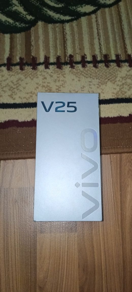 Vivo v25    16. 256