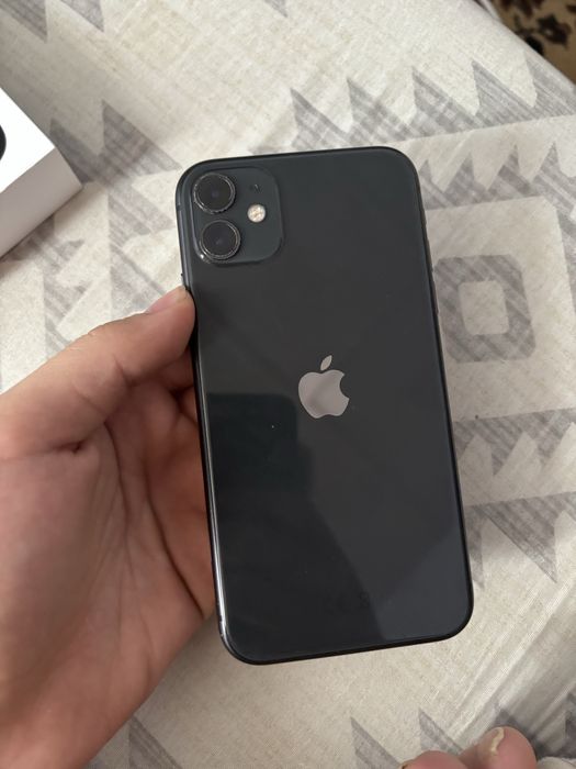 iPhone 11 в идеальном состоянии