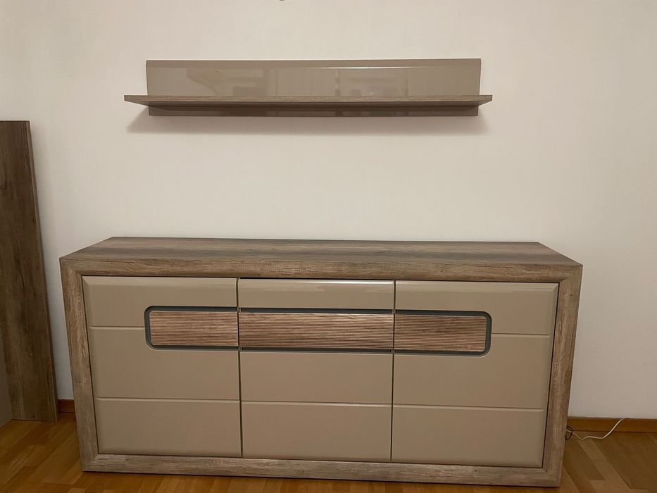 Vand mobila set Tiziano stare excelenta