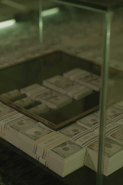 Денежный стол  - Money table - Suviner