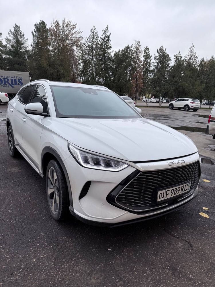 Naht va nasiya savdo BYD SONG Plus Gibid 2023 yil 2 pozitsiya