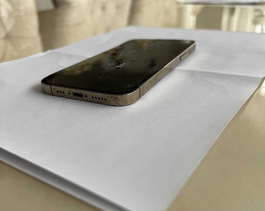 iphone 12 pro pentru piese