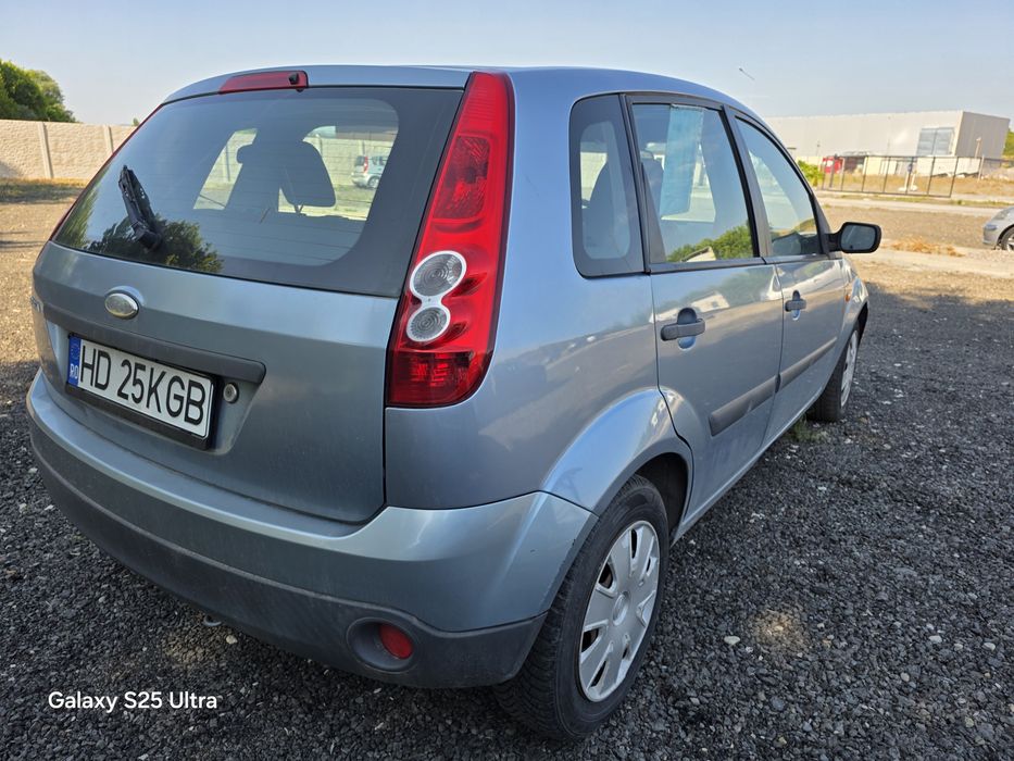 Ford Fiesta 1.4 benzină
