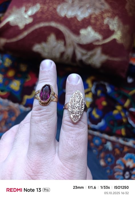 Золотые кольца с гранитами