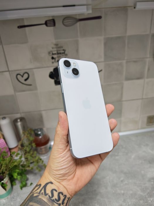 iPhone 15 Plus Blue 128GB Că Nou totul original liber retea