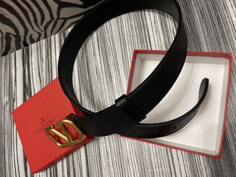 Curea Valentino-poze reale 100% piele naturală nu ecologică!Gravura in