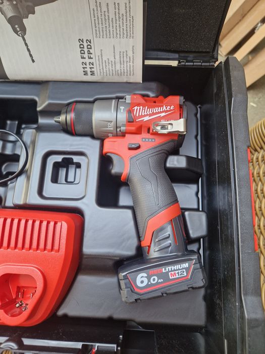 Milwaukee M12 FPD2 nouă