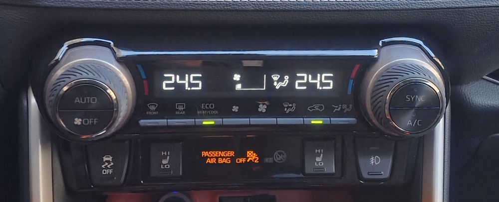 Toyota rav4 2020 контролен панел за климатроник