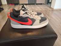 Adidasi Nike unisex in stare foarte buna, marimea 40