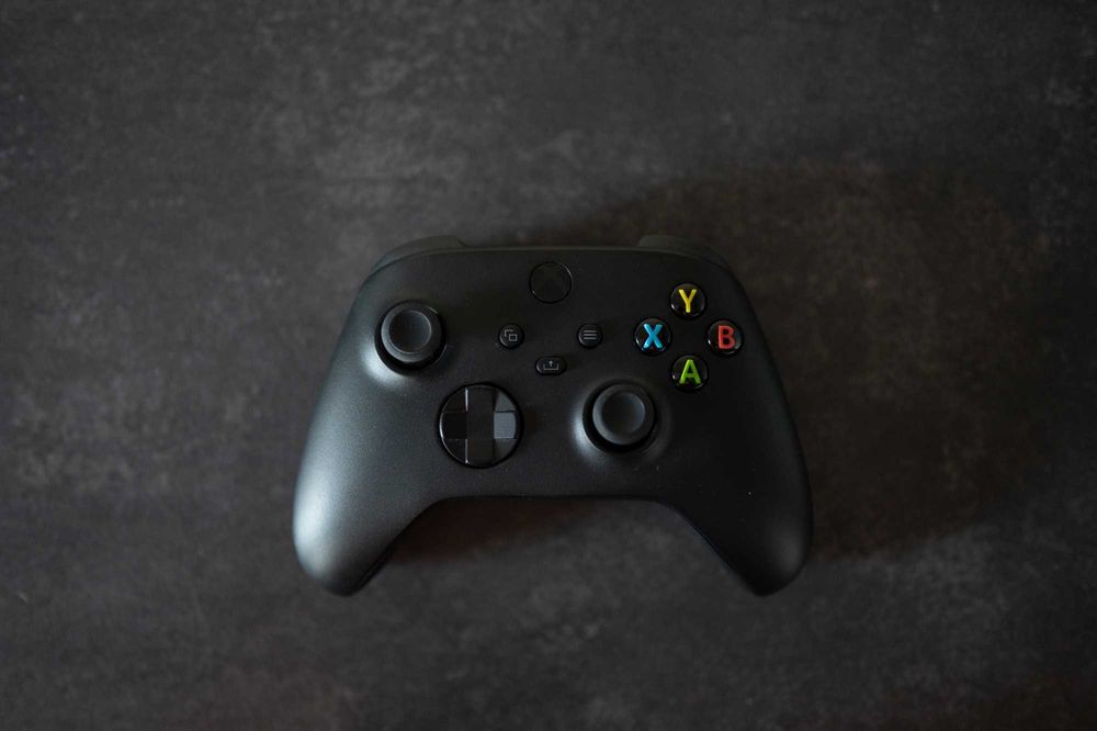 Xbox One X + Controller si Joc Diablo
