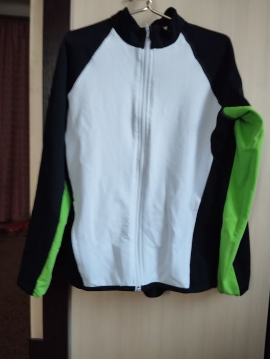 Школьная спортивная форма Ниш цена 3тысячи