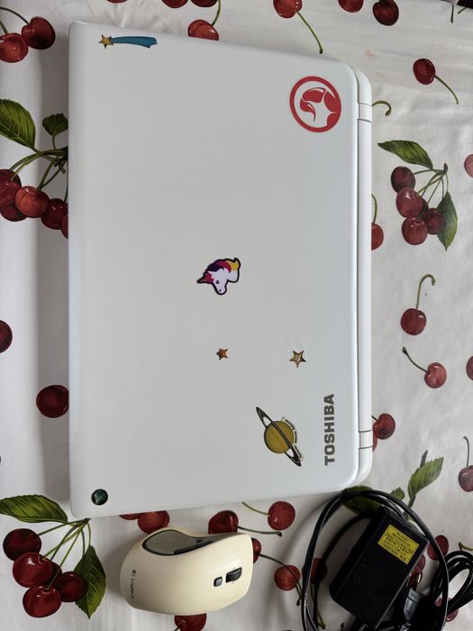 Лаптоп Toshiba Satellite L50-B-1KF