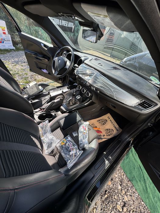 Polish + Folie Faruri / Montaj Navigatii / Camera / Senzori parcare /