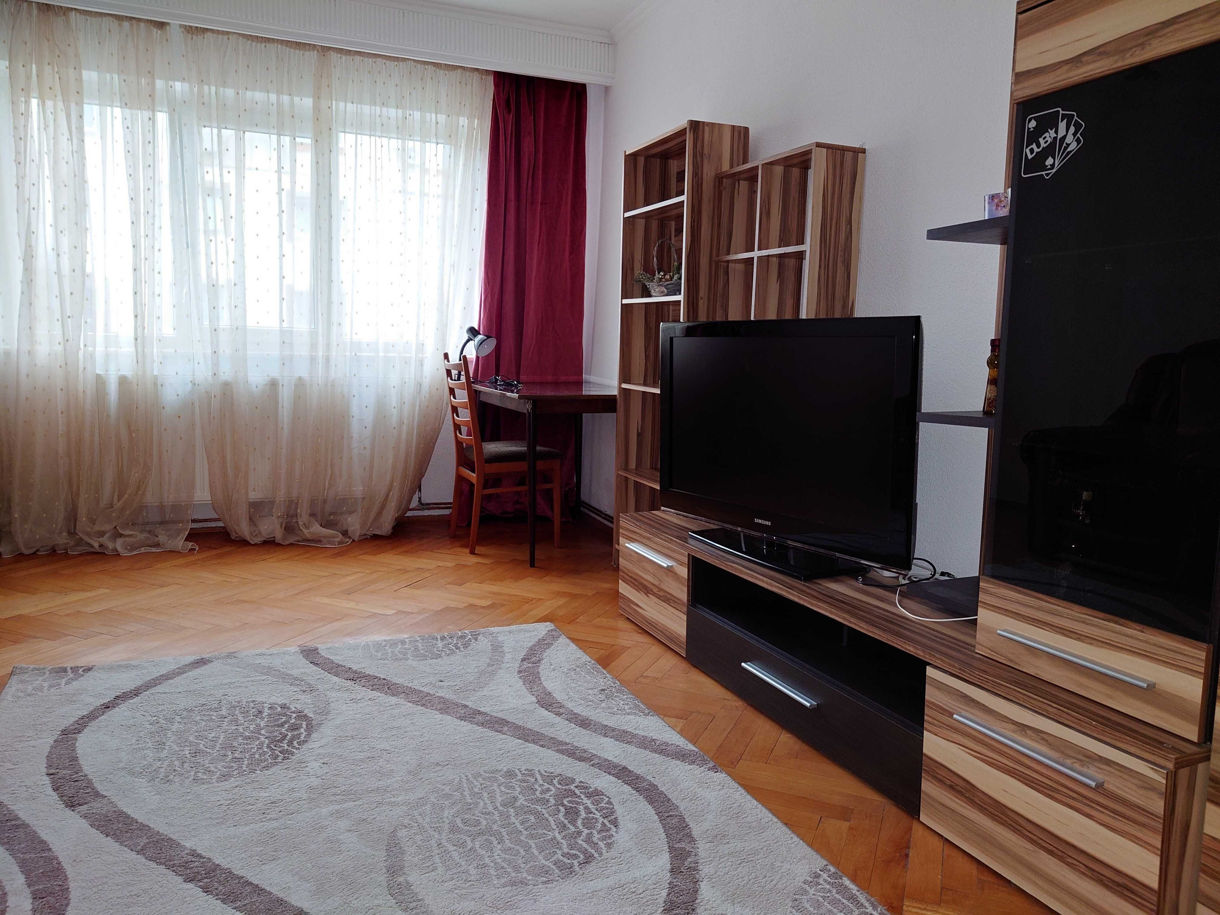 INCHIRIEZ Apartament 3 Camere  PITESTI(Popa Sapca)