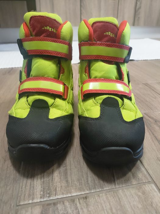 Зимни обувки/ апрески/боти Alpina