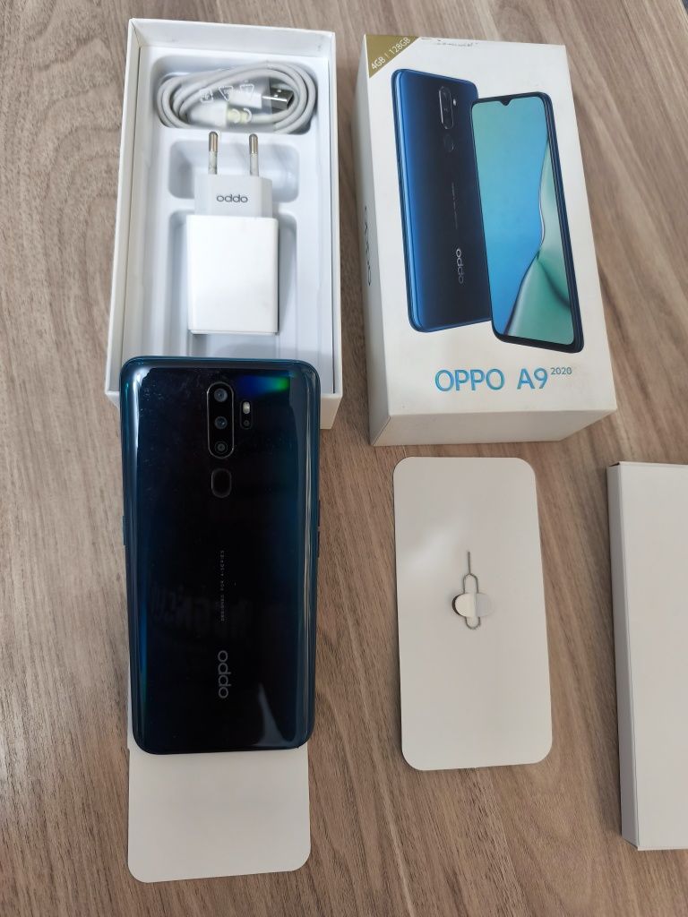 Продается телефон OPPO A2020 в идеальном состоянии