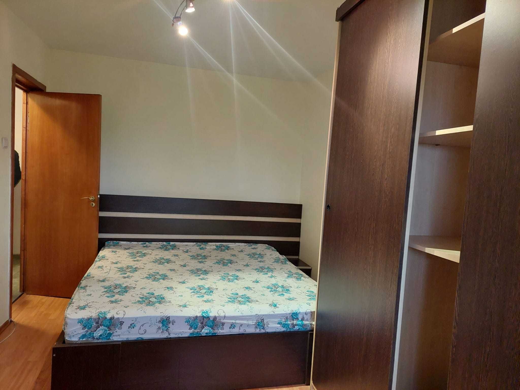 Apartament cu 2 camere, decomandat ,Racadau