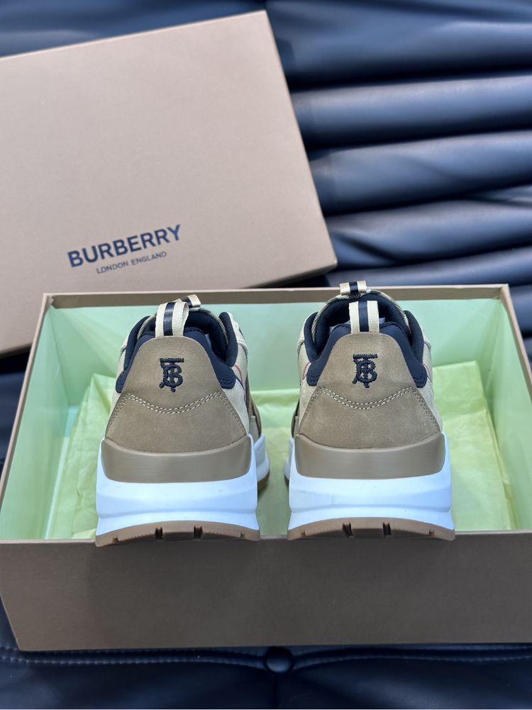 Adidași Burberry Calitate Premium