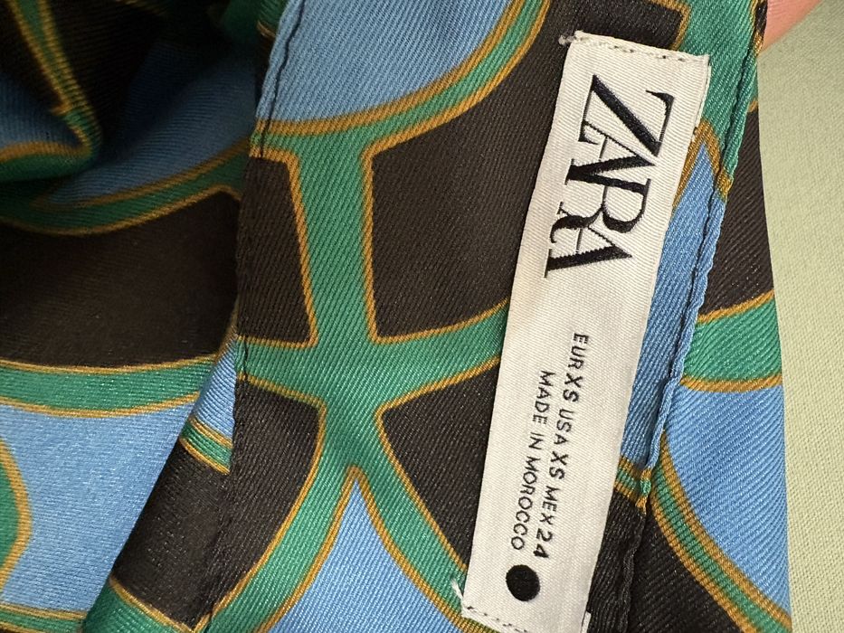 Дамска рокля ZARA с цветен принт