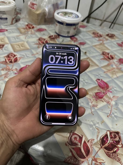 айфон 17 про чорный светь