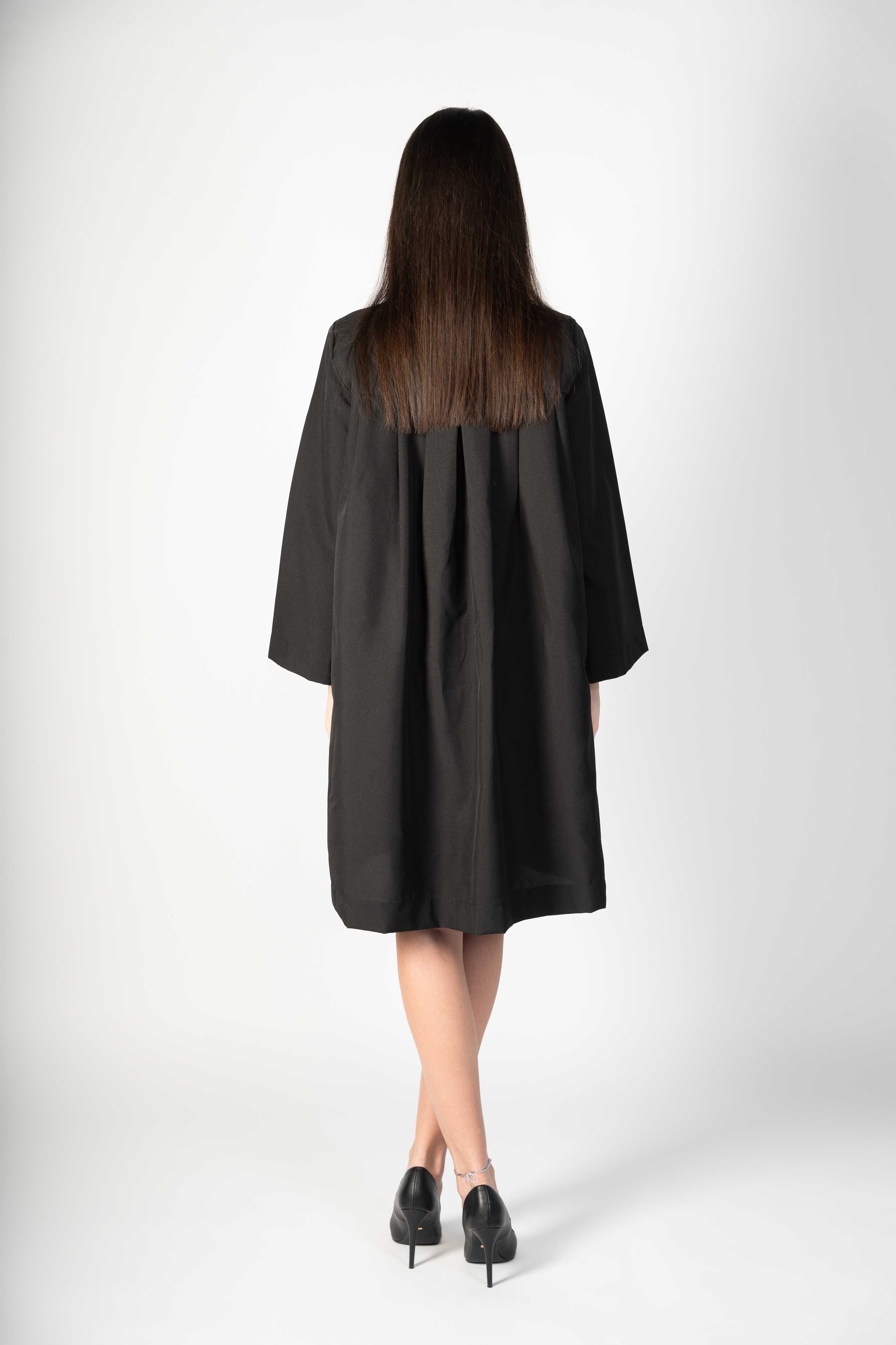 Roba de absolvire, Sfarsit de An/Liceu/Facultate/Ceremonie