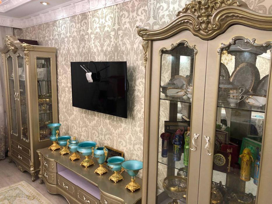 Mebel’ Classica matovo_zolotistovo sveta